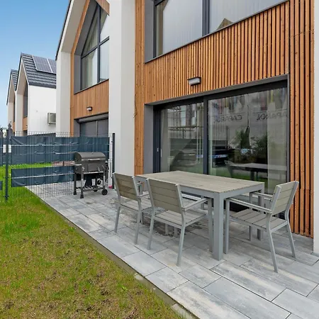 - Na Kuracyjnej By Downtown Apartmán Jastrzębia Góra