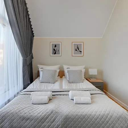 - Na Kuracyjnej By Downtown Apartmán Jastrzębia Góra