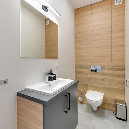 - Na Kuracyjnej By Downtown Apartmán
