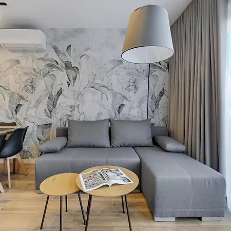 - Na Kuracyjnej By Downtown