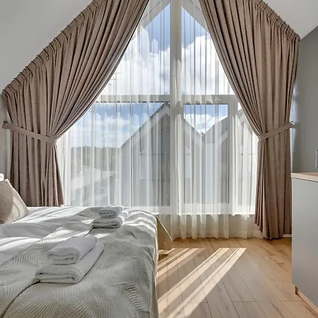 - Na Kuracyjnej By Downtown Apartmán