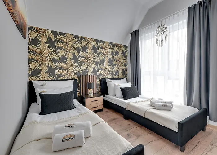 - Na Kuracyjnej By Downtown